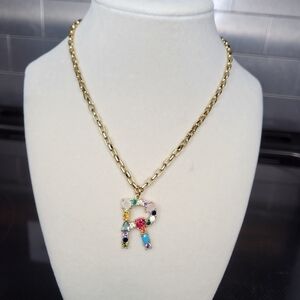 MELANIA CLARA 15" GOLD CHAIN WITH "R" COLORFUL PENDANT